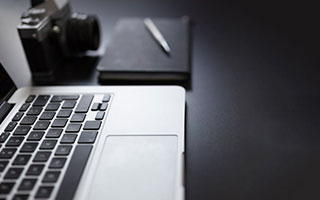 开云入口-中国32金暂列金牌榜首 上快手近距看杨倩奥运金牌