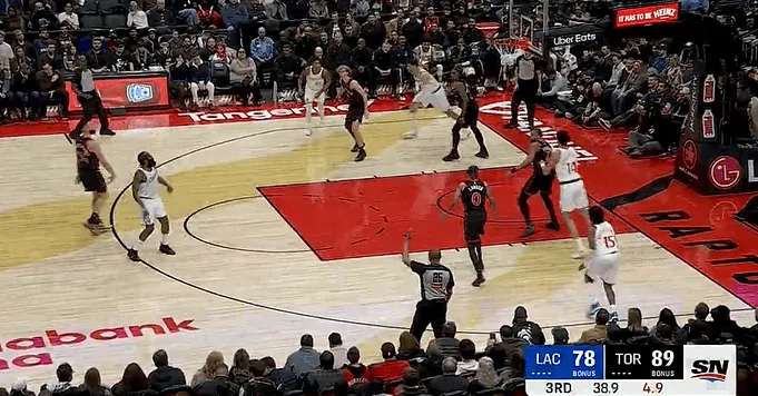 kaiyun网站-哈登撤步三分还是不中，三节17中5、三分11中2&amp;amp;快船落后11分